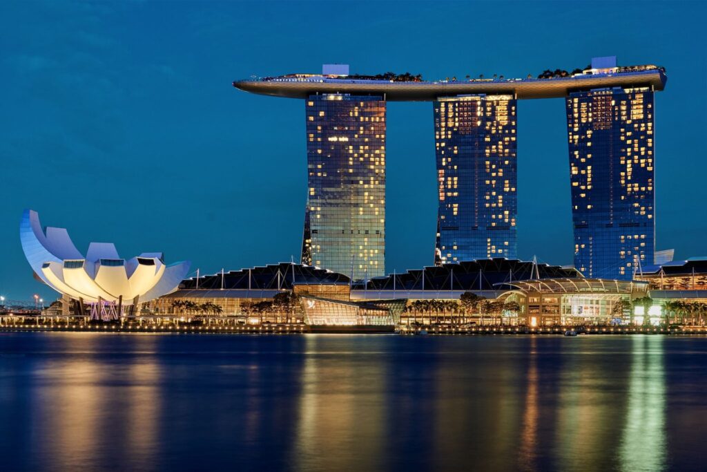 Marina Bay Sands: Iconic Architecture and Luxurious Living